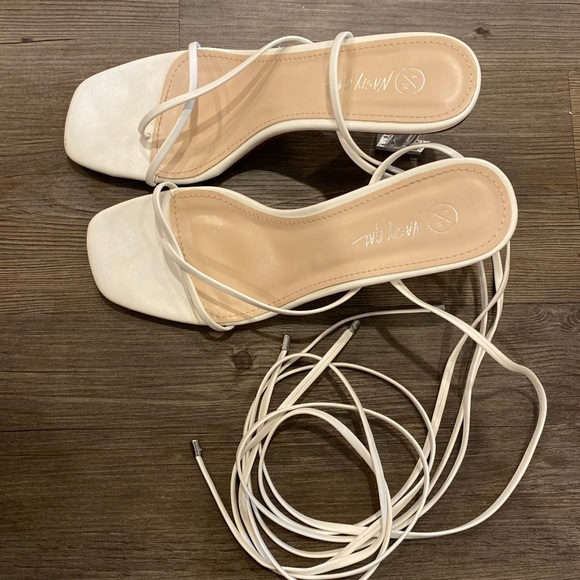 Nasty Gal Shoes - Nasty gal White lace up heels
